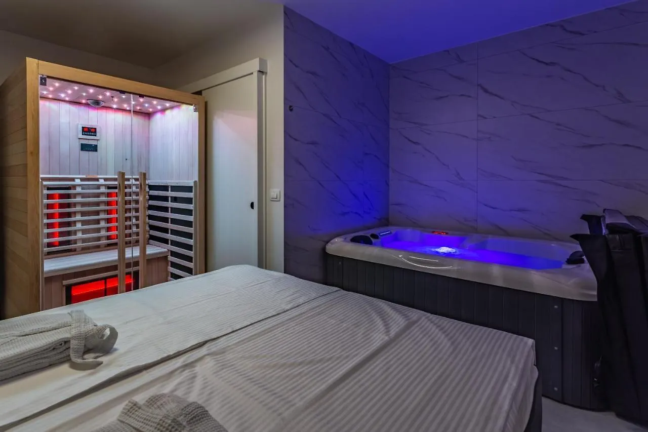 Apartment Royal Place Nin